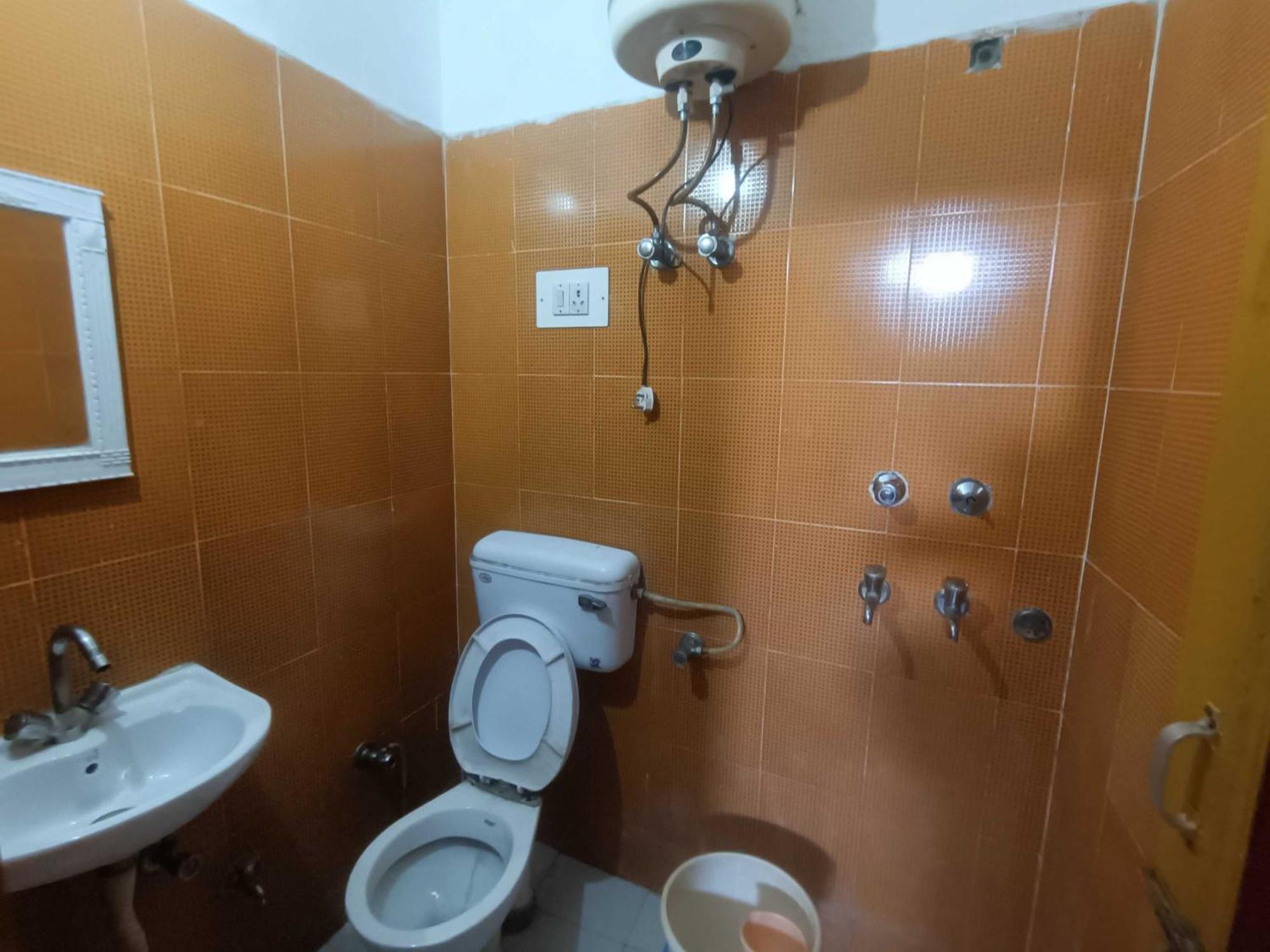 Hotel O Ajay Джаму Екстериор снимка