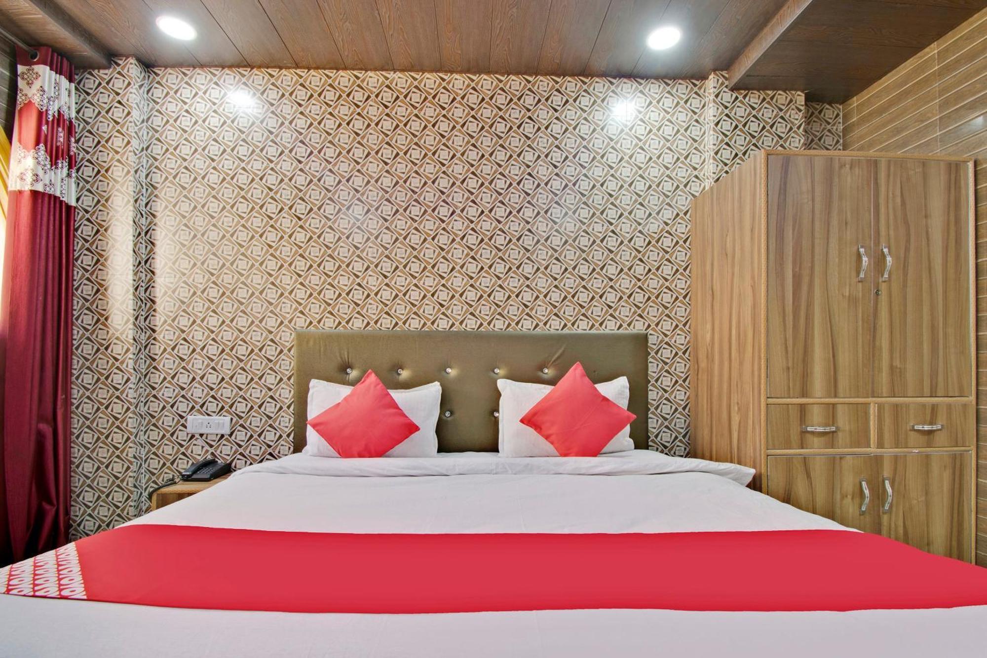 Hotel O Ajay Джаму Екстериор снимка