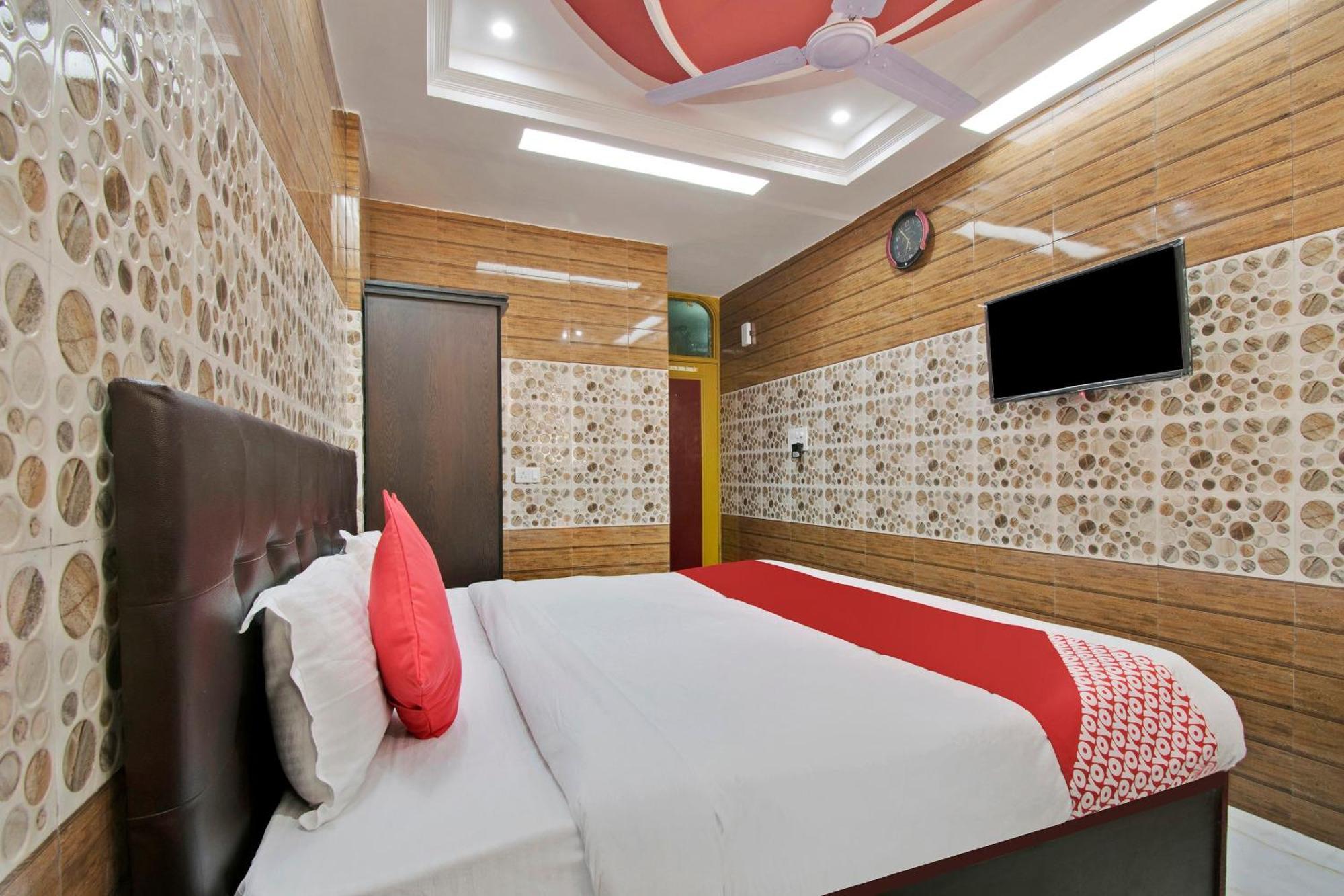 Hotel O Ajay Джаму Екстериор снимка