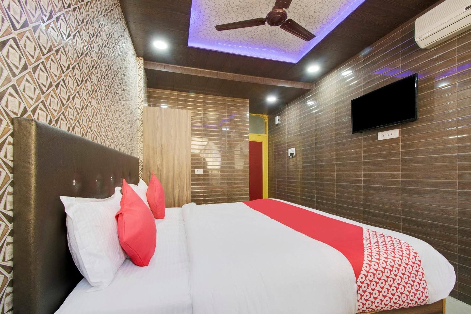 Hotel O Ajay Джаму Екстериор снимка